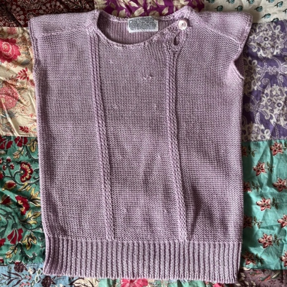 🪻Darling Vintage Sweater Vest 🪻 - Picture 4 of 7